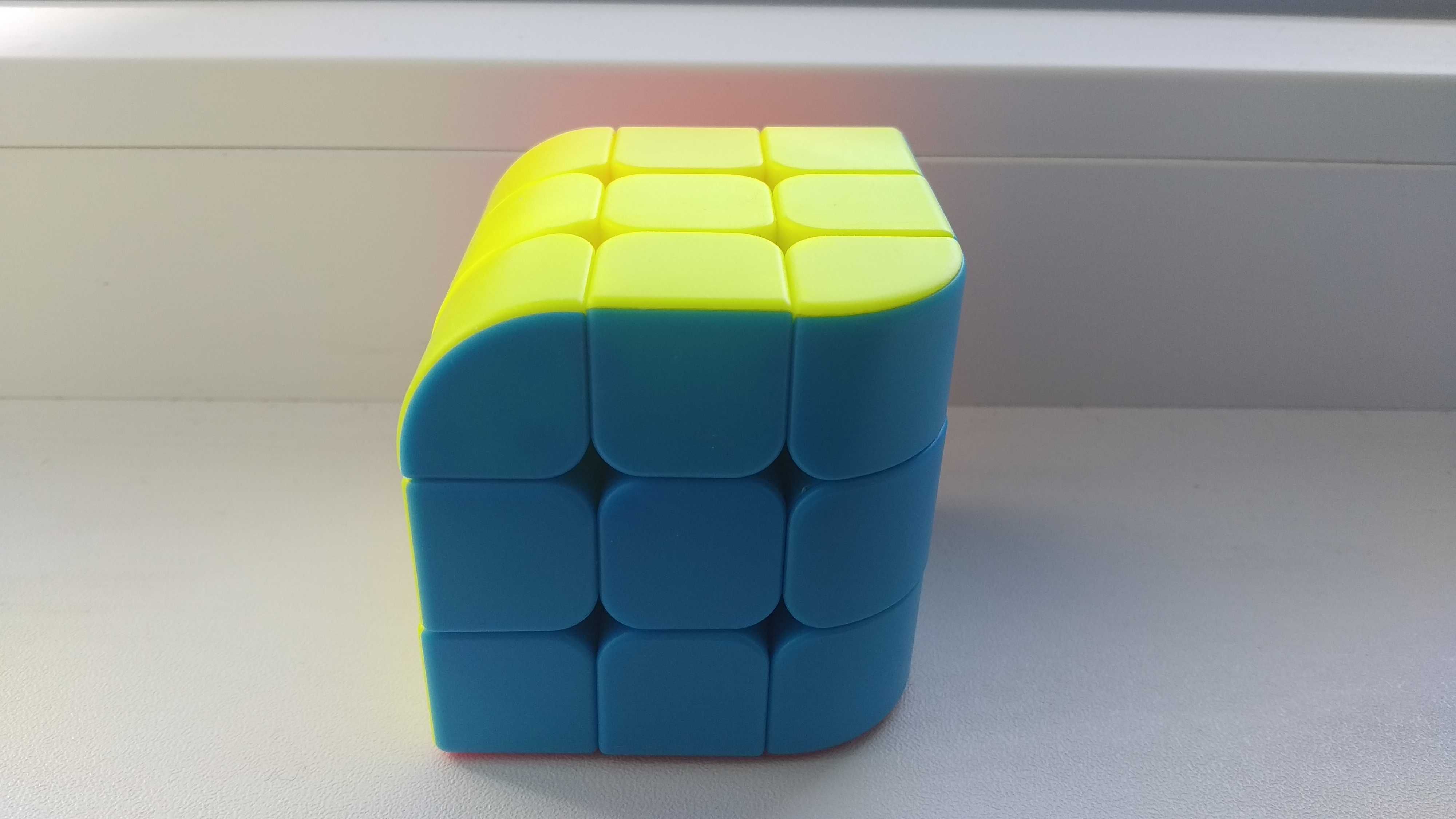 Магически пъзел Z-Cube Penrose 3x3x3- Рубик куб с три цвята