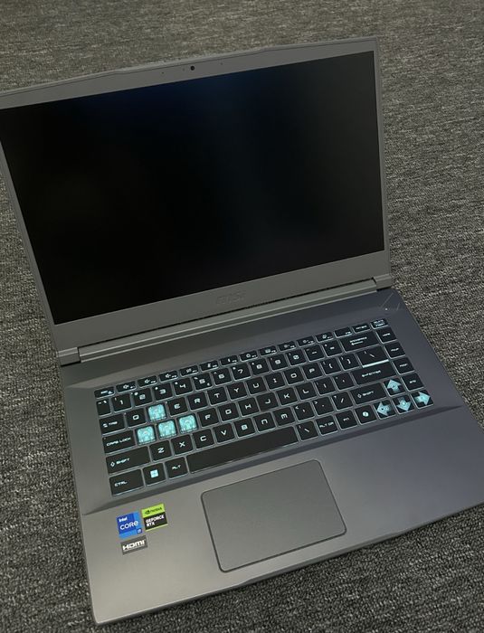 Laptop Gaming MSI Thin 15 -i7, RTX3050, 16GB RAM - In garantie - Nou