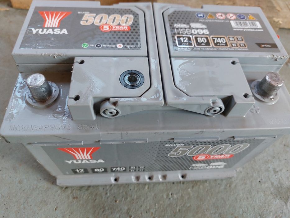 Acumulator- Baterie Auto Yuasa 12 V 80 AH 800 A stare perfecta