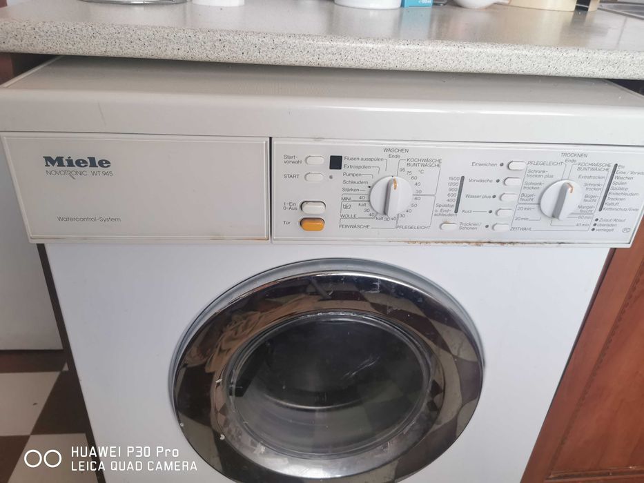 Продавам пералня със сушилня  Miele Novotronic WT945