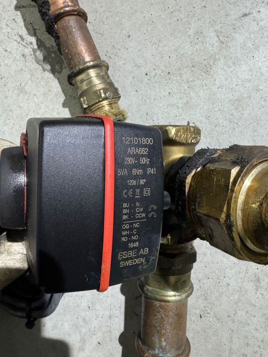 Vana cu trei căi ESBE cu servomotor 8 bucati