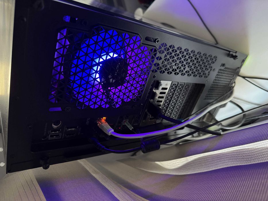 Геймърски компютър, Ryzen 5600, RTX 4070 OC 12GB, 16GB RAM, 1TB SSD