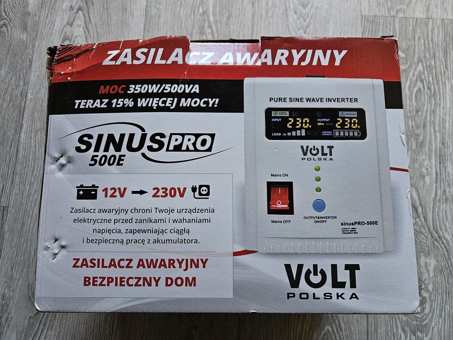 Invertor de la 12 Volți la 230 Volți