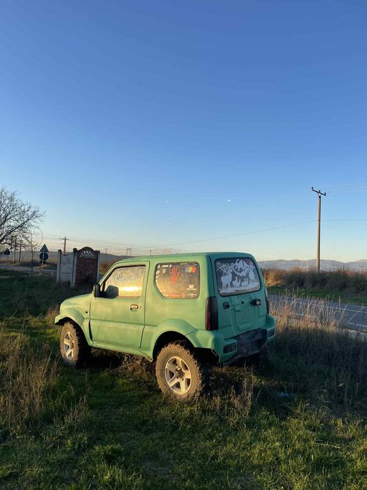 Vând suzuki jimny