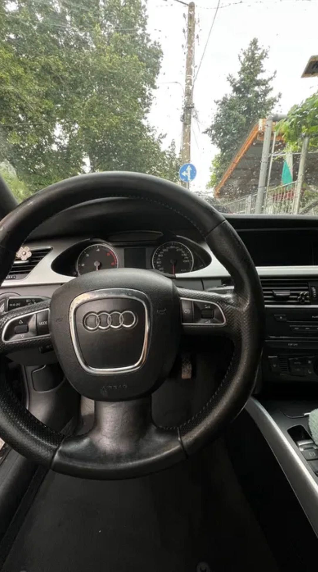 Продавам Ауди А4 Б8 2009