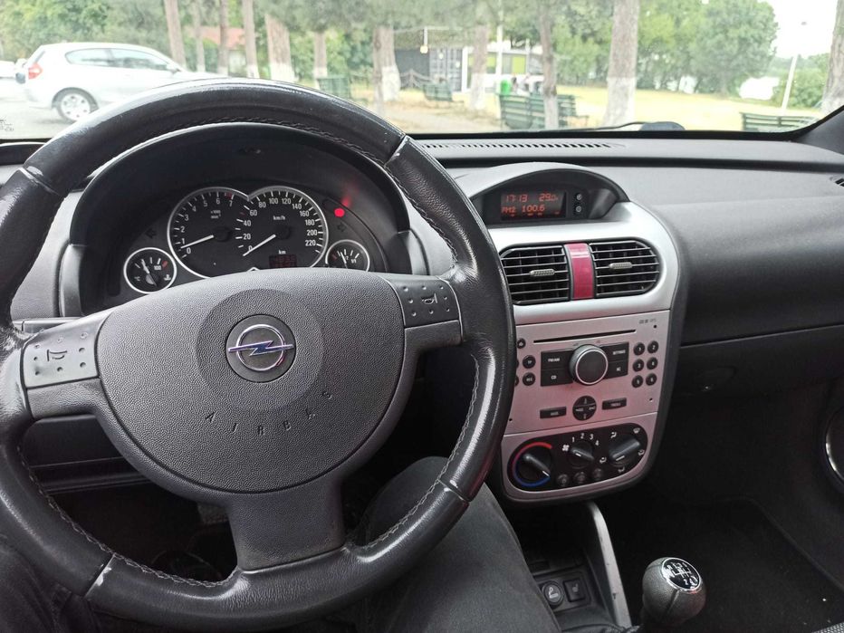 Opel Tigra Twintop 1.4i, 2005