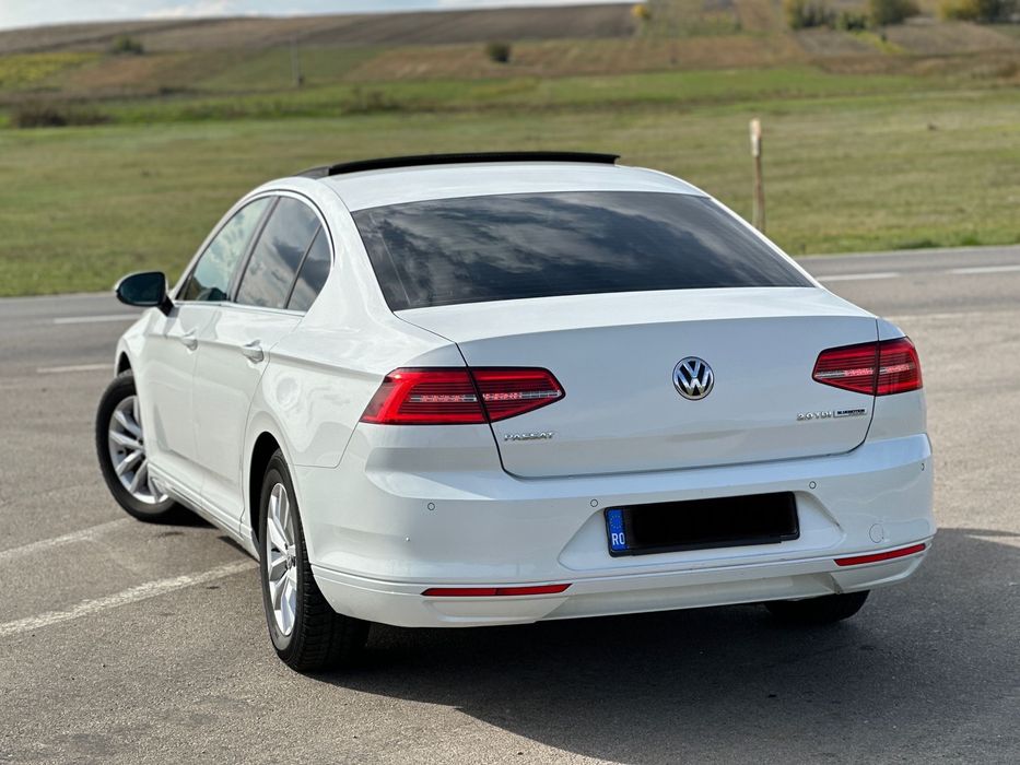 Volkswagen Passat B8 2.0 TDI 150 CP Full Led Trapa Panoramica
