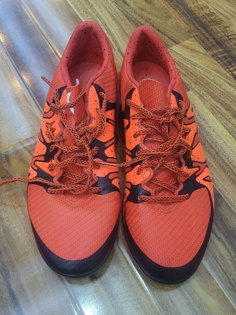 Adidas футбольные кроссовки продаются