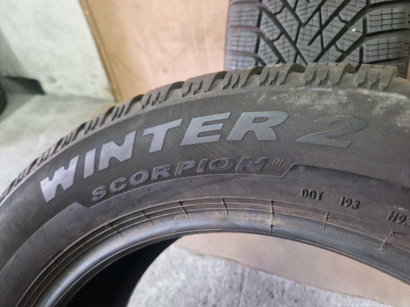 2 Pirelli R18 235/55 Anvelope de iarnă DOT2822