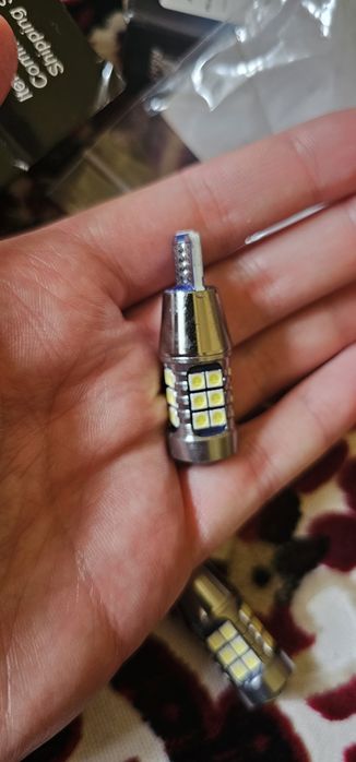 Becuri P21W, W16W-mers înapoi