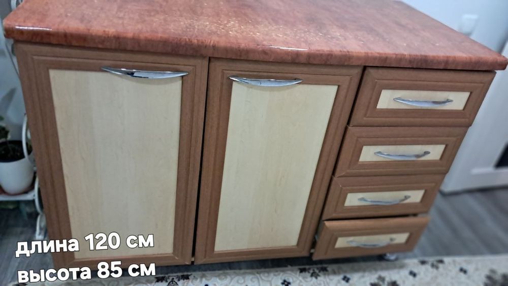 Продаётся кухонный гарнитур