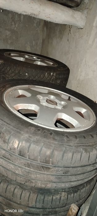 Джанти с гуми за Зафира 15