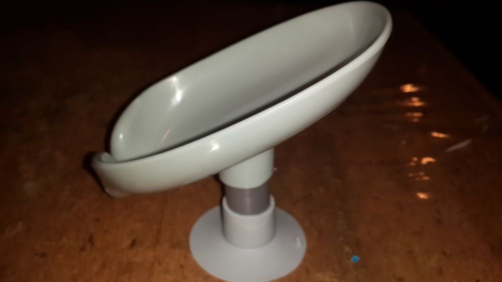 Мыльница на присоске. Мыльница пластмассовая.