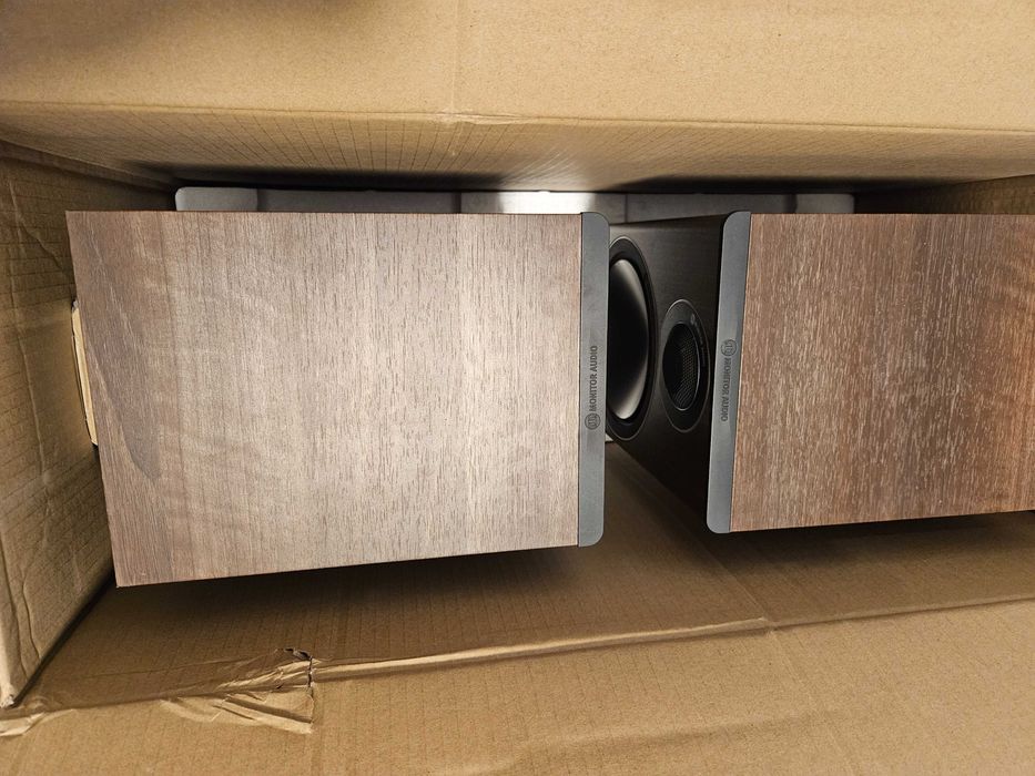 Monitor audio bronze 2 bookshelf speakers тонколони