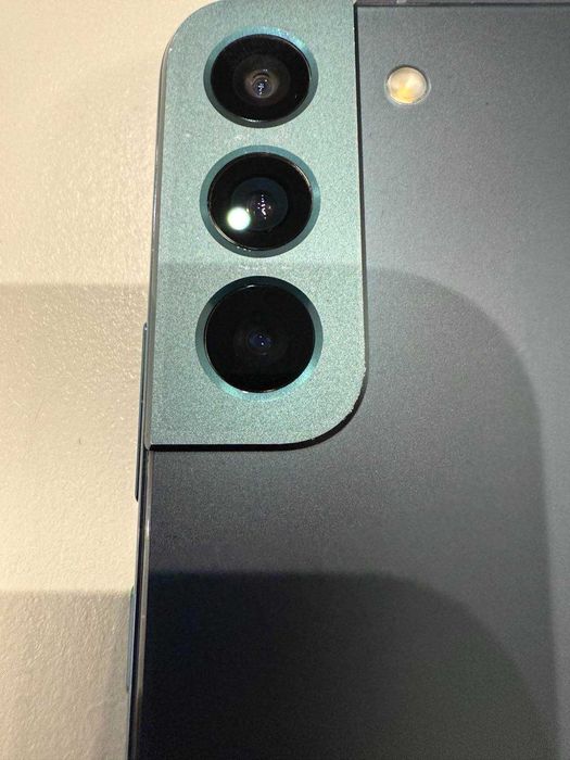 SAMSUNG GALAXY S22+ 128GB в много добро състояние