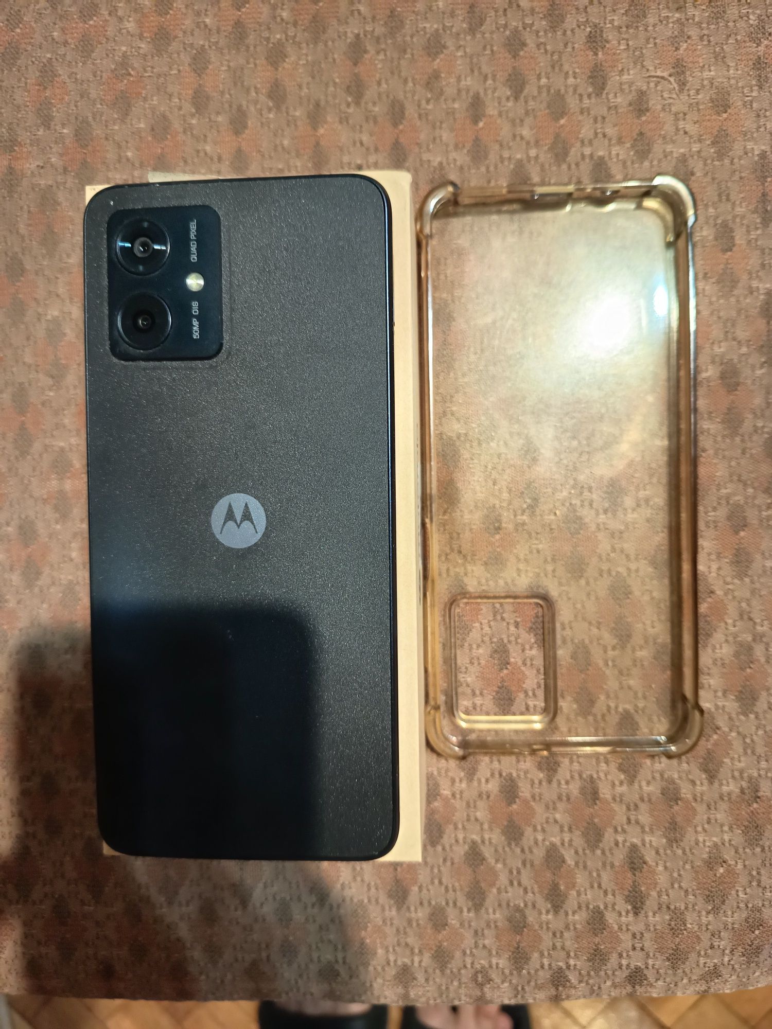 Телефон Motorola G54
