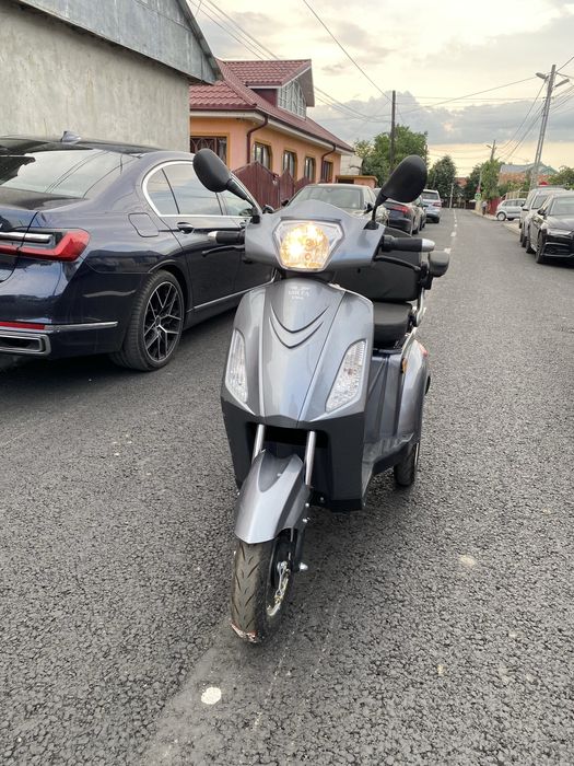 Scuter Electric VOLTA VM4 (triciclu)