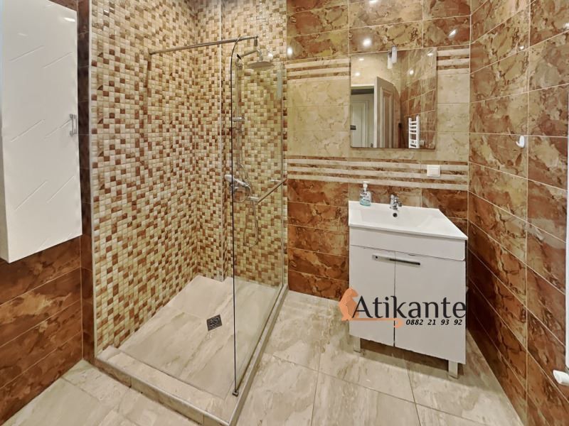 Дава се под наем Четиристаен апартамент в София, Център - 136 кв.м за 1173 € - Снимка #10