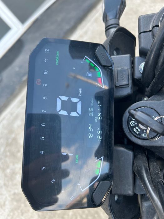 Motocicleta Voge r125