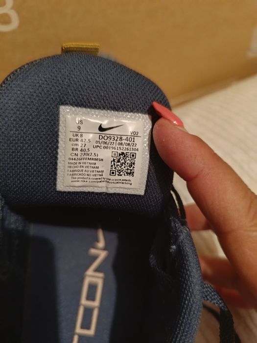 Маратонки найк нови