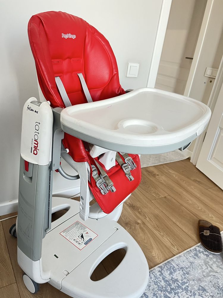Продам стульчик Peg-Perego Tatamia Follow Me Fragola