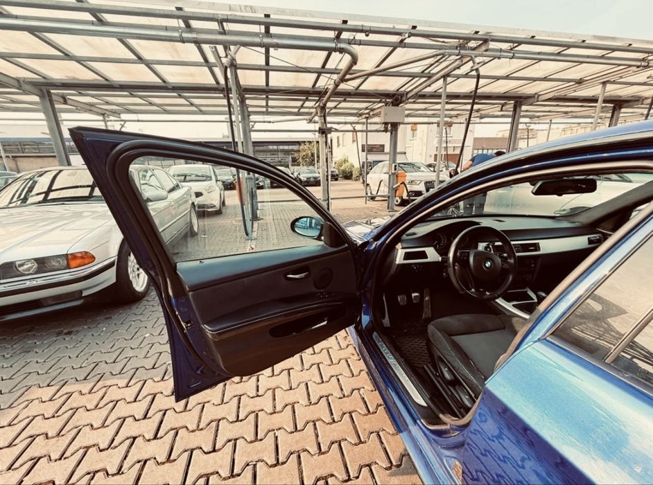 Bmw masina e pentru dezmembrat dar o dau completa