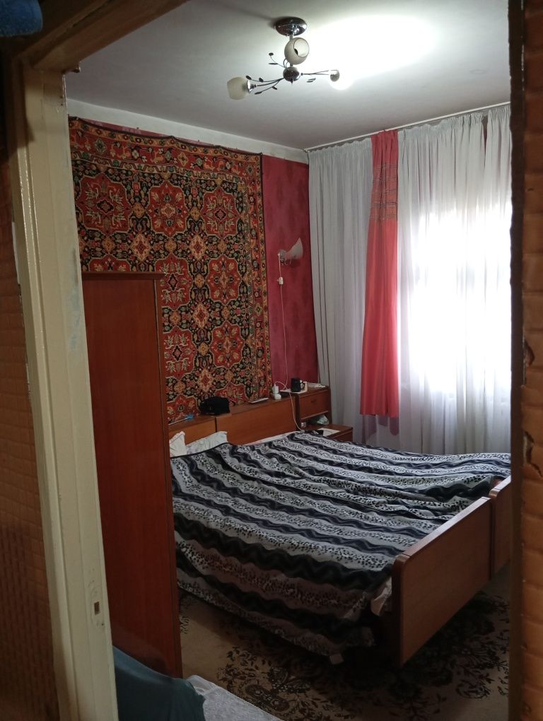 Продается квартира массив Куйлюк 4