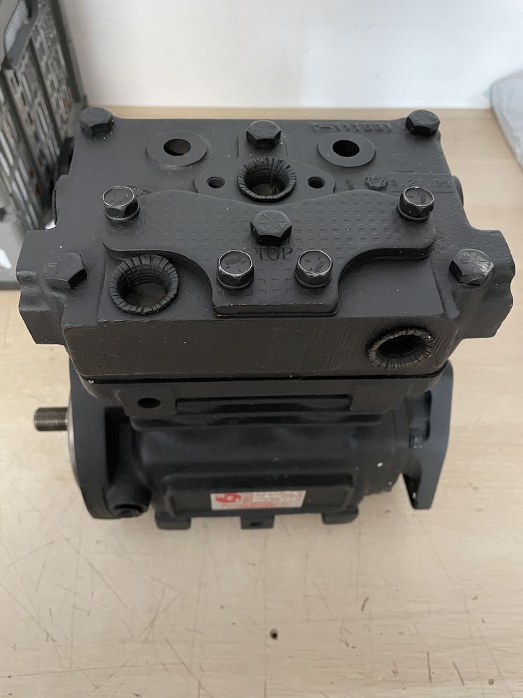 Compresor CAT 1494915 Bendix TF550