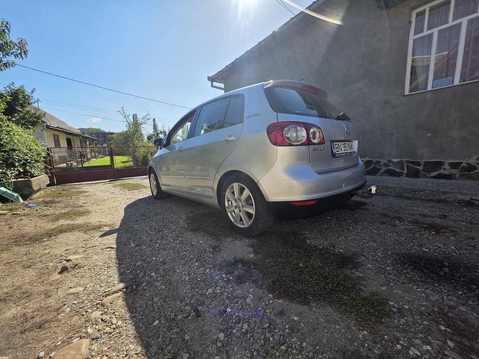 Vând golf 5 plus