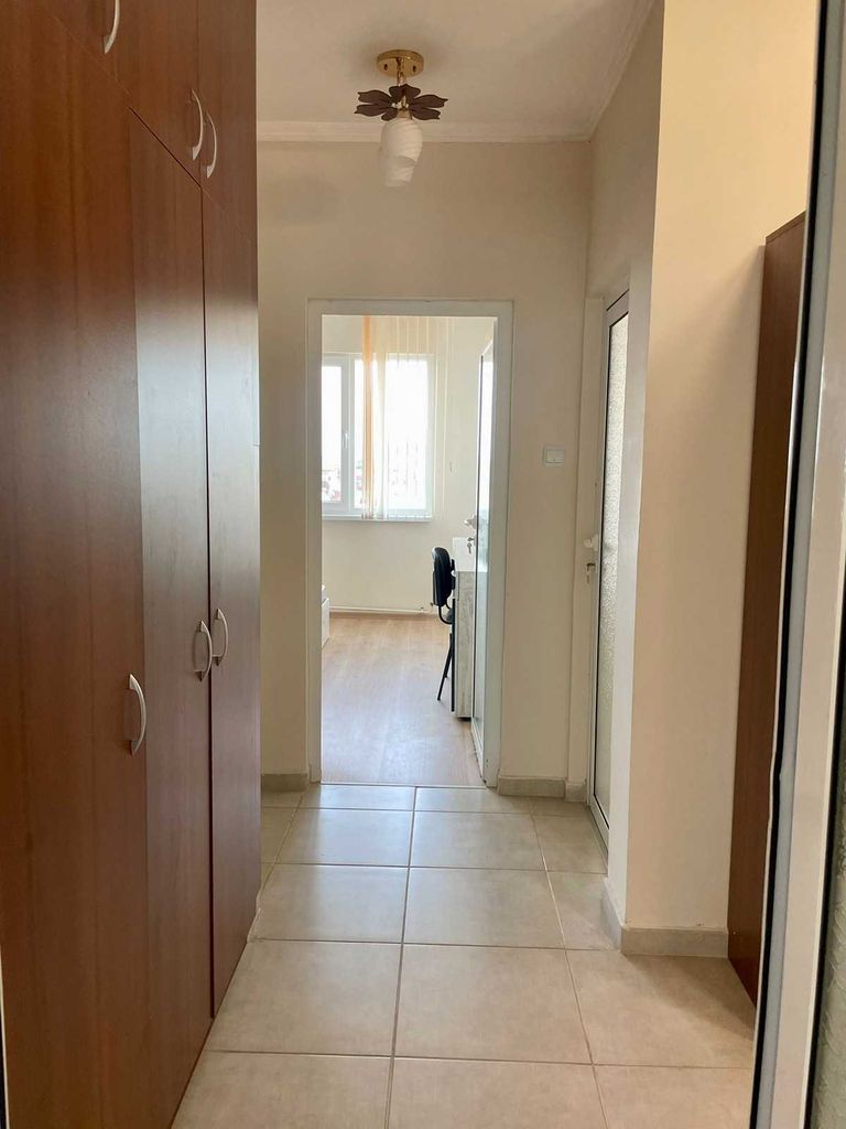 Дава се под наем Тристаен апартамент в Пловдив, Мараша - 98 кв.м за 612 € - Снимка #7