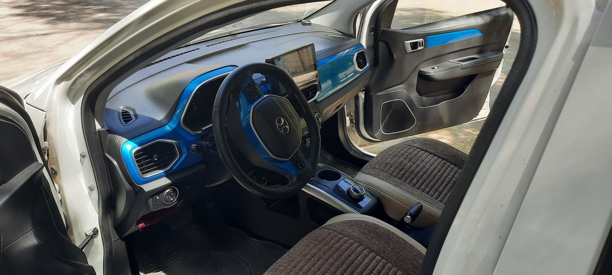 Спортивный электромобиль  BAIC