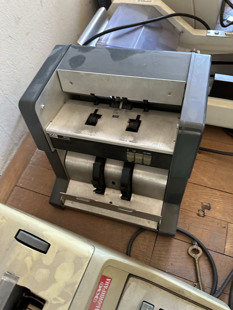 Брояч на банкноти De La Rue Systems 2500 SD