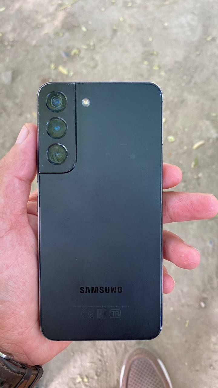 Samsung S22 8/128 ishlashi zor