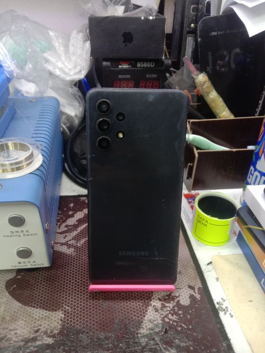 Продам телефон а 32