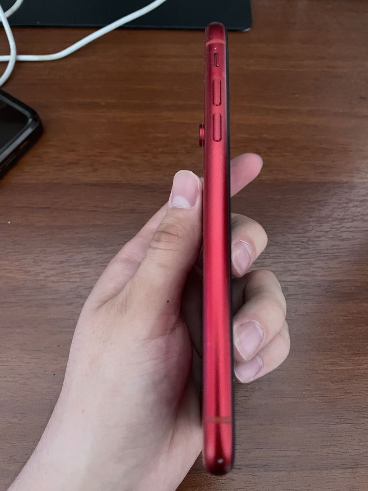 Iphone XR product red 256 гб