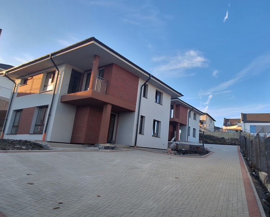 Eficienta energetica NZEB-  2 case -DEZMIR - APAHIDA