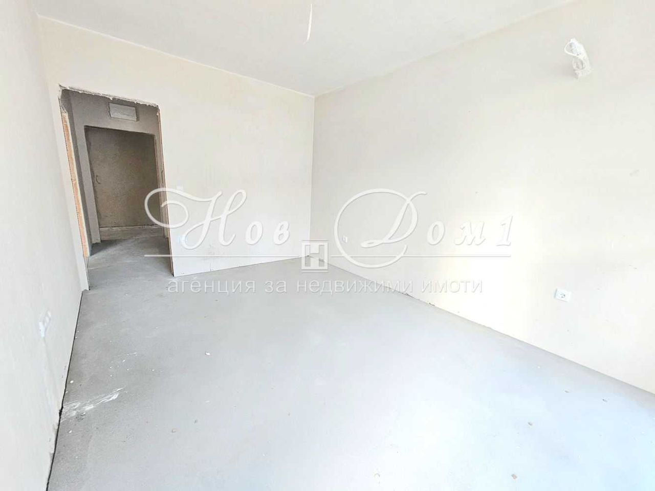 Продава се Двустаен апартамент в Варна, Виница - 79507 кв.м за 1 €/кв.м - Снимка #6