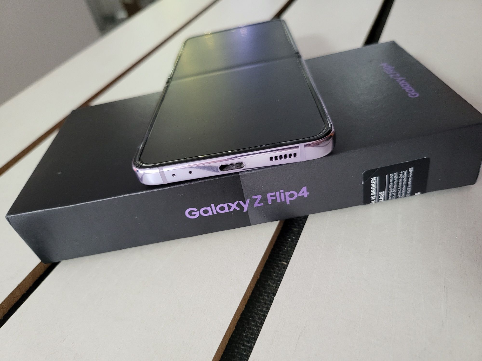 Samsung z flip 4 / 256 gb