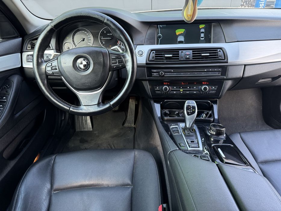 BMW Seria 5/ 520 / F10 / An2012/DISTRIBUTIE NOUA/ALB/SCHIMB/camion