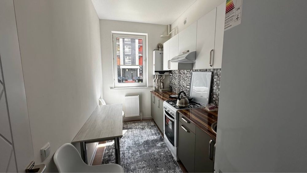 Сдается Евро квартира на Махтумкули 2/1/9 55кв