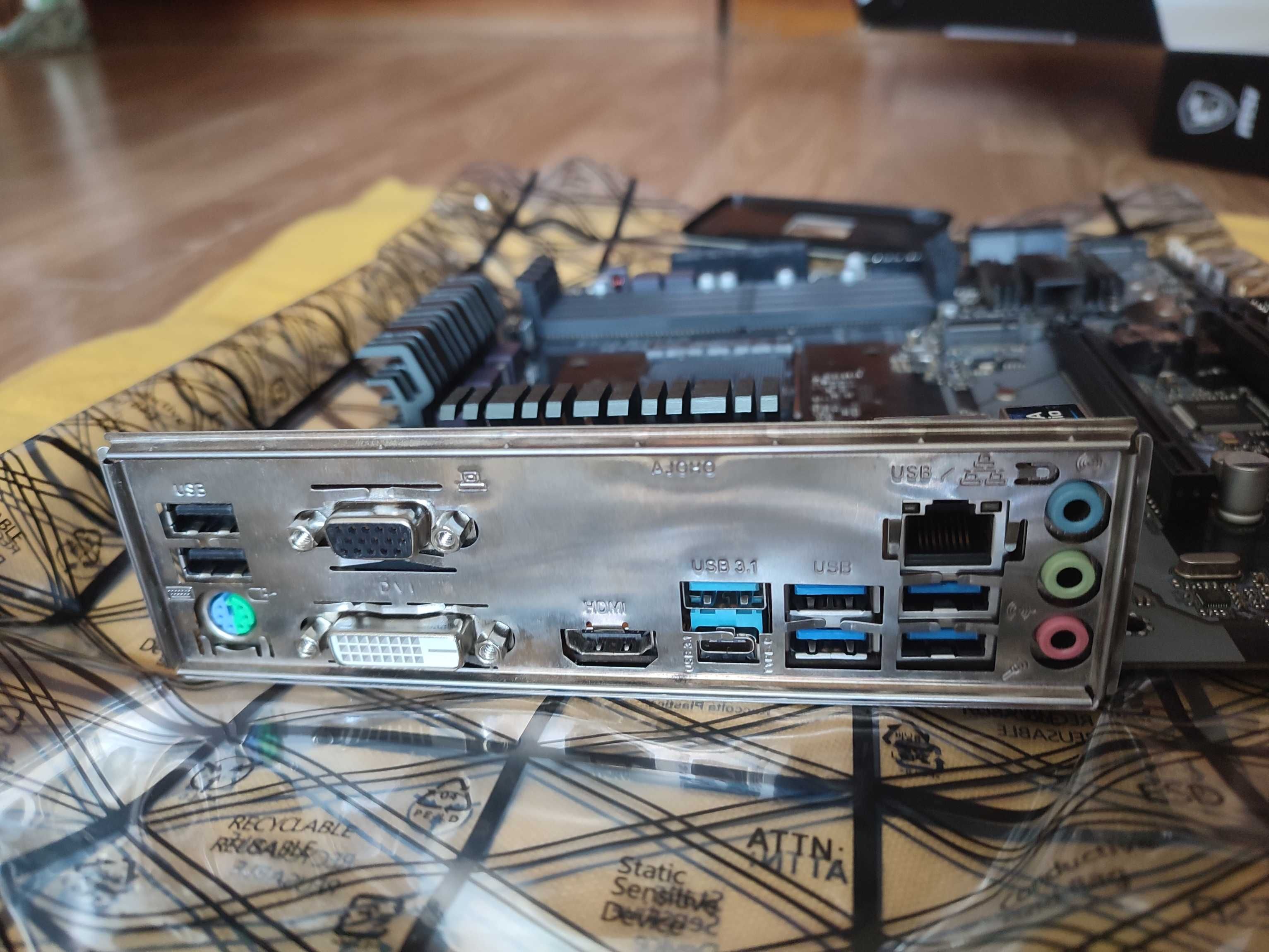 Placă de bază ASRock B450m Pro4 (mATX, AM4)