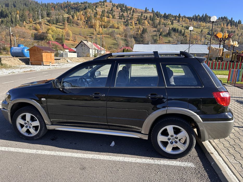 Mitsubishi Outlander 4x4 2006 2.0 Benzina 127.000 KM reali
