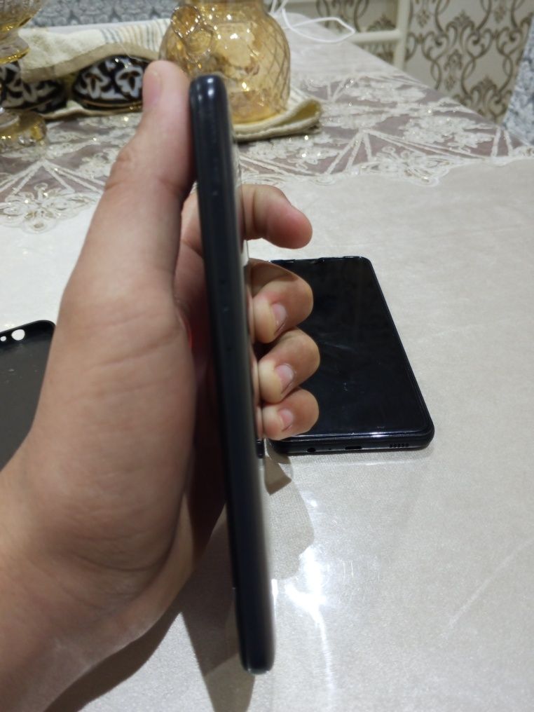 Redmi 8 Shu yozig'chiqib qogan