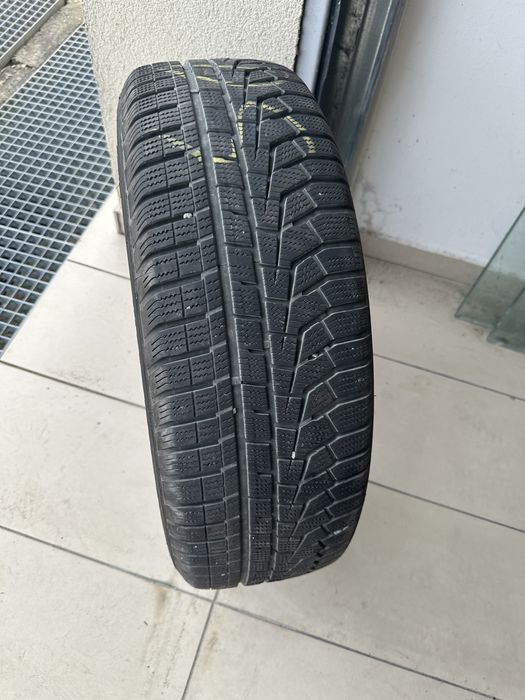 2 Anvelope de iarna Hankook - 217/65/R17 folosite
