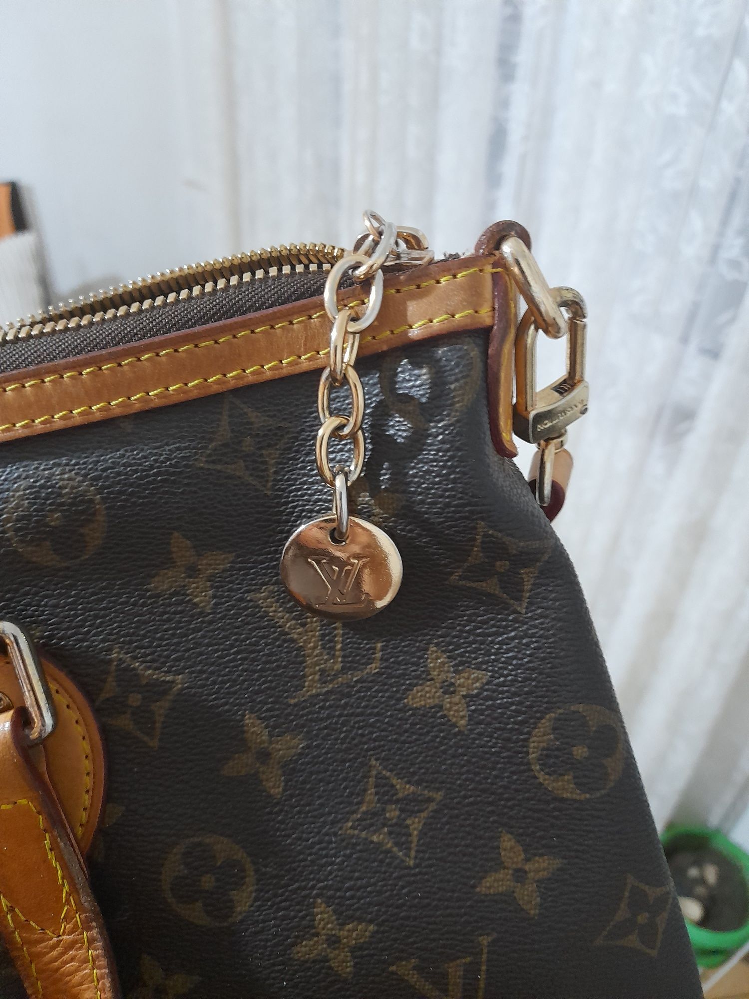 Louis vuitton Оригинална чанта