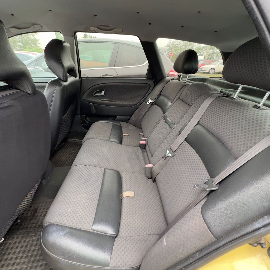 Vand Volvo v40 1.8 benzina
