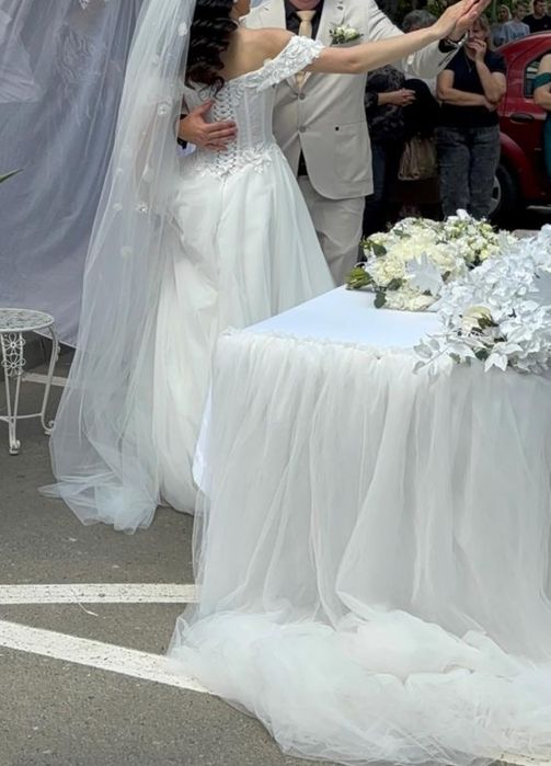 Rochie mireasa + voal+ accesoriu