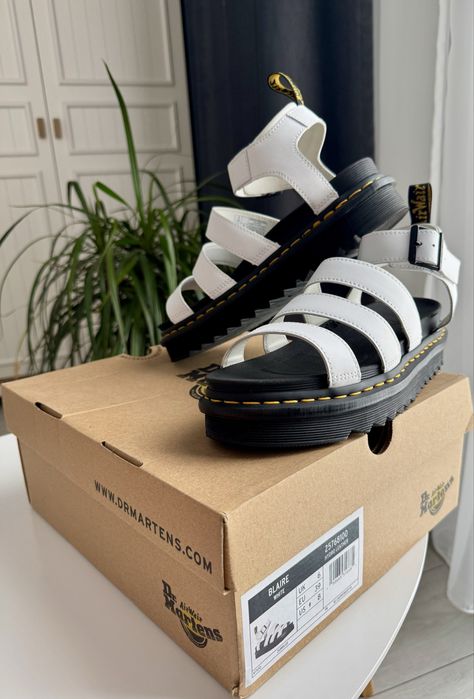 Sandale din piele Dr Martens
