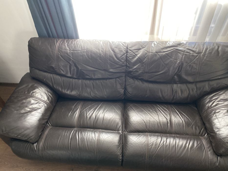 Продавам кожен диван