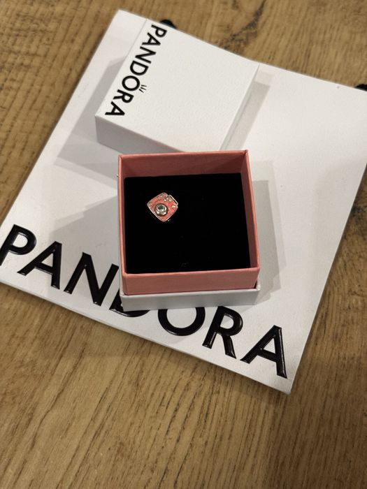 Pandora талисман Пандора